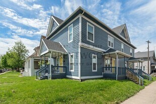 147 E 30th St in Indianapolis, IN - Building Photo
