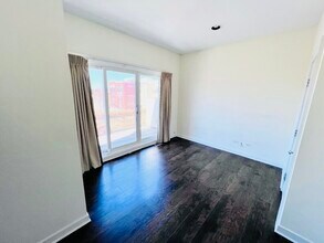 2041 W North Ave in Chicago, IL - Foto de edificio - Building Photo