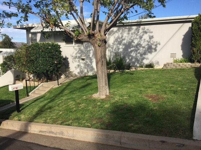 property at 414 S Fig St
