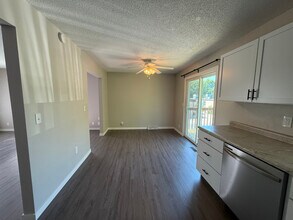215 Fremont St in Anoka, MN - Building Photo - Building Photo