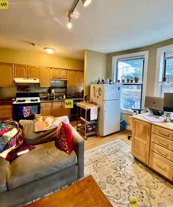 19 Highgate St in Boston, MA - Building Photo
