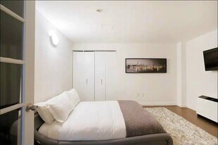 80 Maiden Ln in New York, NY - Building Photo