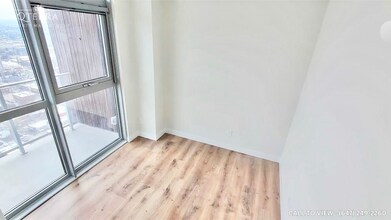 60 Frederick St in Kitchener, ON - Building Photo - Building Photo
