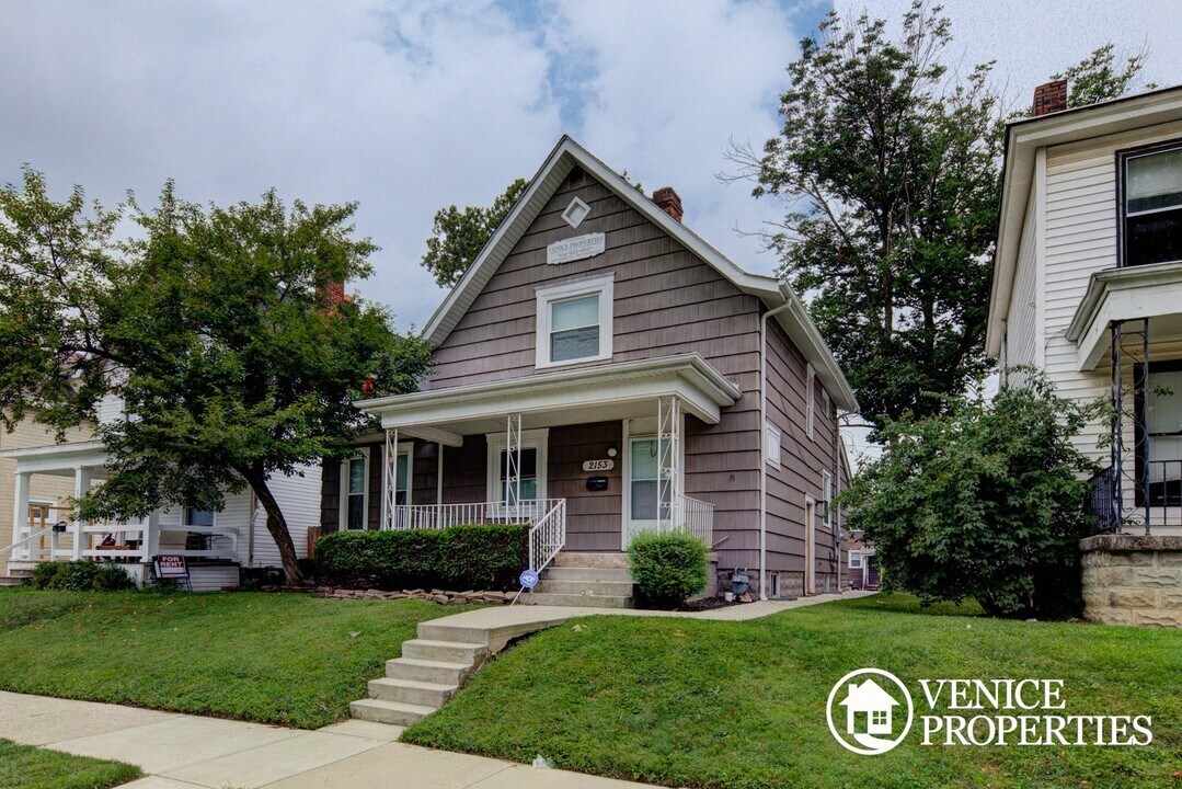 2153 Indiana Ave in Columbus, OH - Foto de edificio
