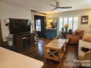 4820 Gilmore Dr in Charlotte, NC - Building Photo - Building Photo