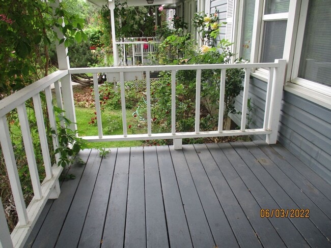 319-321 Douglass Ave in Richland, WA - Building Photo - Building Photo