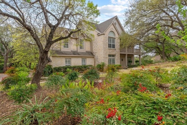 property at 5305 Cuesta Verde