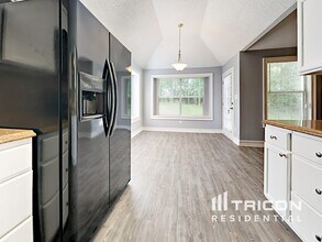 301 Spivey Ridge Cir in Jonesboro, GA - Building Photo - Building Photo