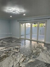 6905 W 2nd Way in Hialeah, FL - Building Photo - Building Photo