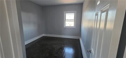 62 Main Rd in Tiverton, RI - Building Photo - Building Photo