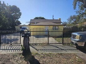 1148 NW 100th St in Miami, FL - Building Photo