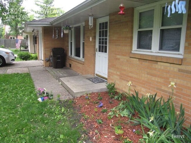 1809 Shadowlawn Dr in Champaign, IL - Building Photo - Building Photo