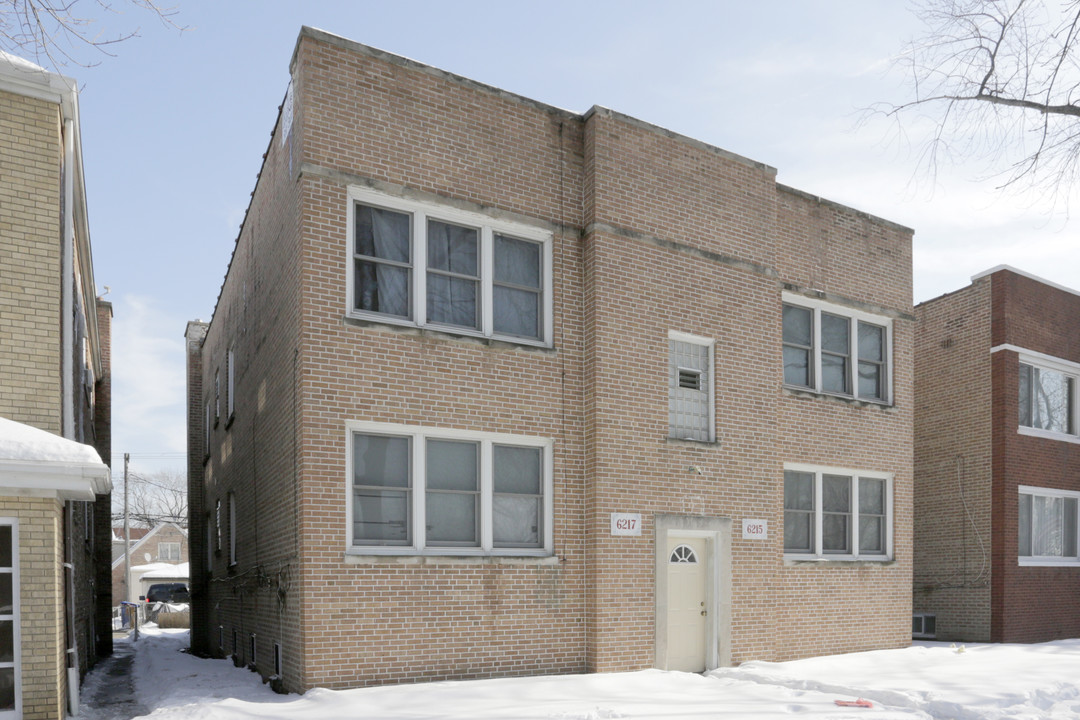 6215-6217 N Kedzie Ave in Chicago, IL - Building Photo