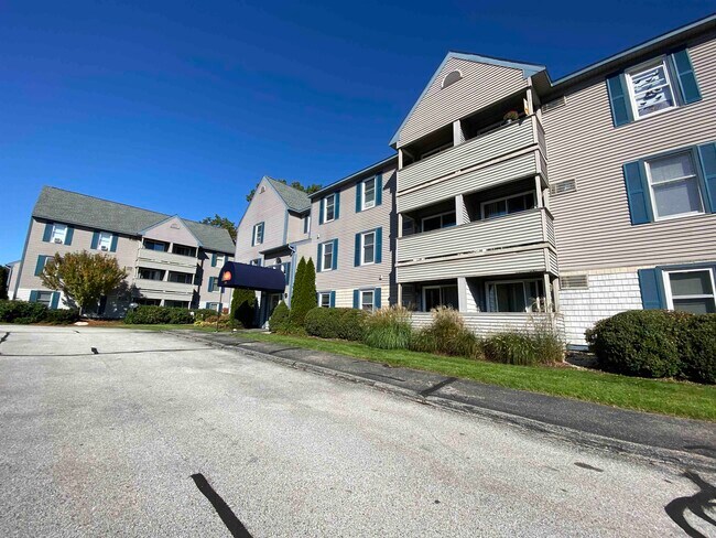 171 Eastern Ave in Manchester, NH - Building Photo - Building Photo