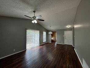 8930-8932 Hambledon Dr in San Antonio, TX - Building Photo - Building Photo
