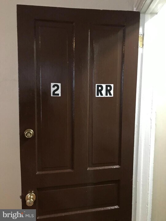 1223 N 29th St-Unit -2 REAR in Philadelphia, PA - Foto de edificio