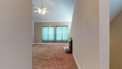 801 Luther W St, Unit 1105 in College Station, TX - Building Photo - Building Photo