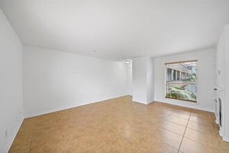 8100 Seawall Blvd in Galveston, TX - Building Photo - Building Photo