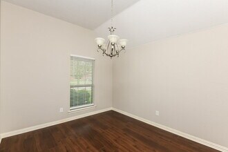 311 Galloping Hill Rd in Red Oak, TX - Building Photo - Building Photo