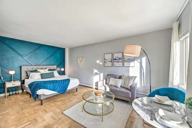 1400 Hubbell Pl in Seattle, WA - Building Photo - Building Photo