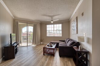 5551 Bentgrass Dr in Sarasota, FL - Foto de edificio - Building Photo