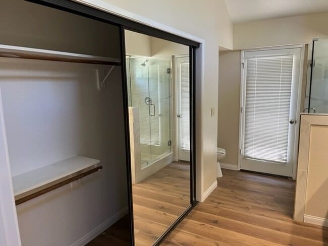 8113 Wimbley Way in Bakersfield, CA - Building Photo - Building Photo