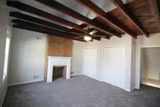 1928 Harcum Way in Pittsburgh, PA - Building Photo - Building Photo