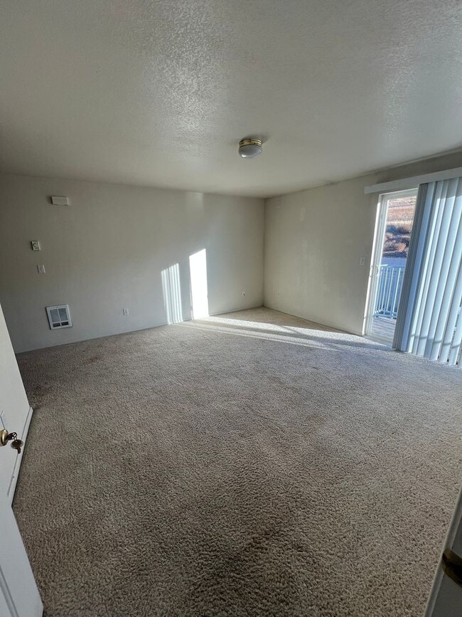 property at 2025 N Eldorado Ave