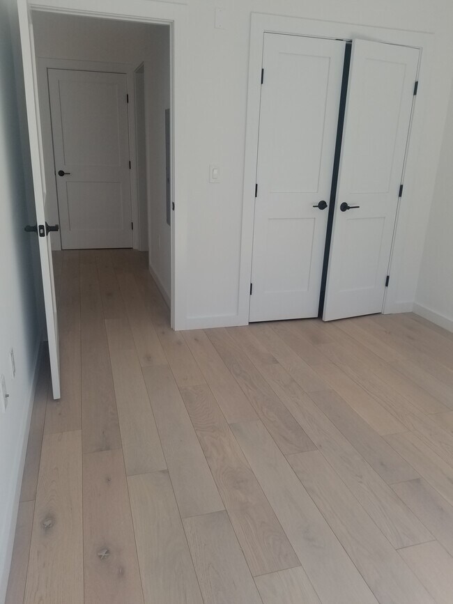 425 3rd St, Unit 216 in Jersey City, NJ - Building Photo - Building Photo