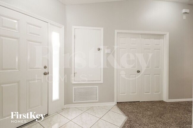 4406 Country Hills Blvd in Plant City, FL - Building Photo - Building Photo