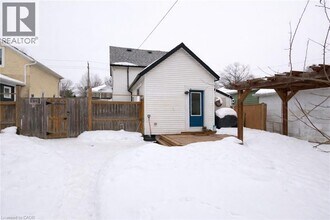 229 Guelph Ave in Cambridge, ON - Building Photo - Building Photo