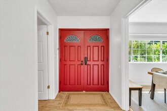 23223 Canzonet St in Woodland Hills, CA - Building Photo - Building Photo