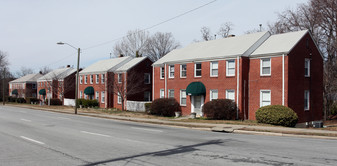 Gaslight & Mendenhall Apartments