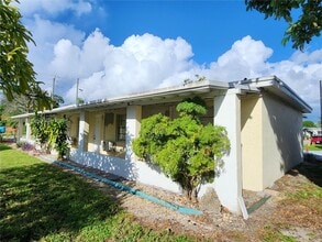 5934 Buchanan St in Hollywood, FL - Building Photo - Building Photo
