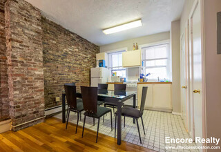 18 Irving St, Unit 3 in Boston, MA - Building Photo - Building Photo