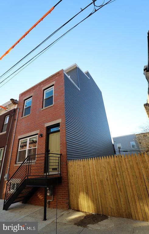 1816 Latona St in Philadelphia, PA - Building Photo - Building Photo