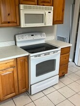 8203 High St in Denver, CO - Foto de edificio - Building Photo