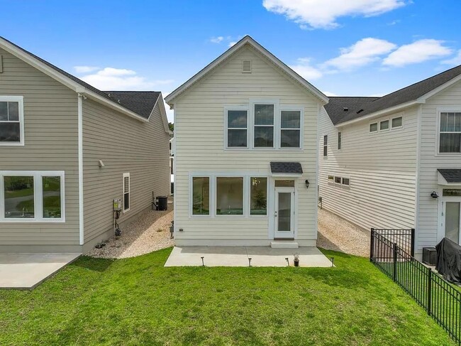 463 Grand Oaks Rd in Tallahassee, FL - Building Photo - Building Photo