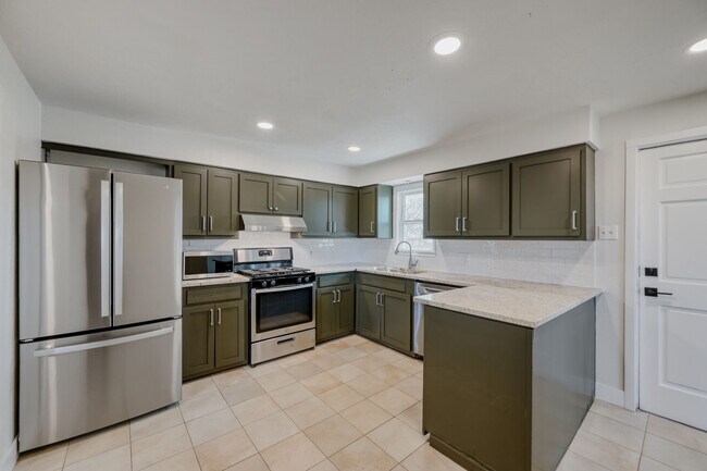 2251 Co Rd 10 in Erie, CO - Building Photo - Building Photo