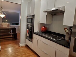 710 Redwood Ave in Corte Madera, CA - Building Photo - Building Photo