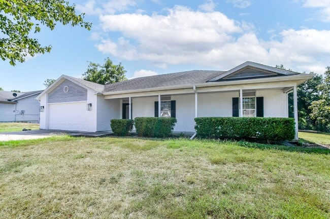 property at 2636 Buffalo Dr E