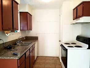 11523 Glenwolde Dr in Houston, TX - Building Photo - Building Photo