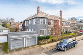 Residential Condominium in Portland, OR - Building Photo - Building Photo