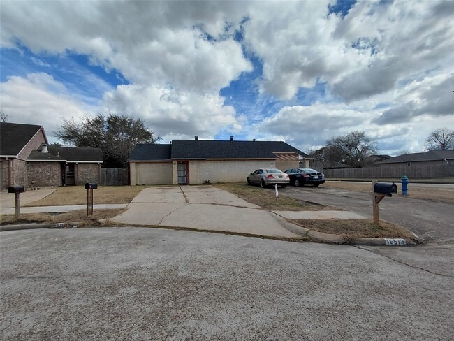 16511 Parkridge Ct in Houston, TX - Building Photo - Building Photo