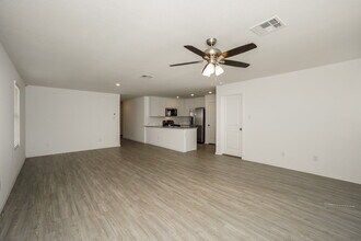 6703 Morgan Cross in San Antonio, TX - Building Photo - Building Photo