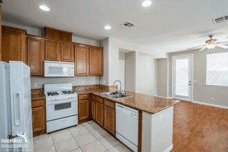 8362 Lower Trailhead Ave in Las Vegas, NV - Building Photo - Building Photo