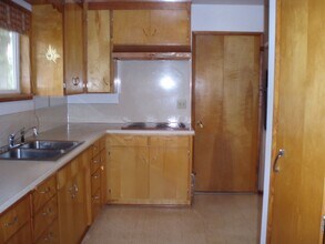 2422 96th St E in Tacoma, WA - Building Photo - Building Photo