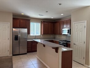 2051 Virginia Lake Way in Reno, NV - Building Photo - Building Photo