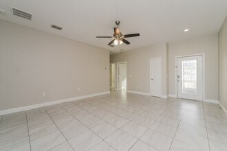 1424 Kissimmee Ct in Poinciana, FL - Building Photo - Building Photo