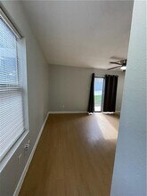 513 S Park Dr in Austin, TX - Building Photo - Building Photo